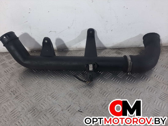 Патрубок интеркулера  Volkswagen Crafter 1 поколение 2007 9065280108, 0281002401, 038906051, 9065280982 #3