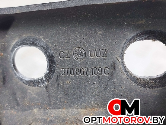Усилитель бампера переднего  Skoda Superb 2 поколение 2011 3T0807109C #5