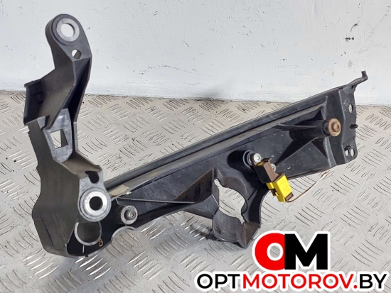 Крепление фары правой  Audi A5 8T 2011 8T0805608R #3