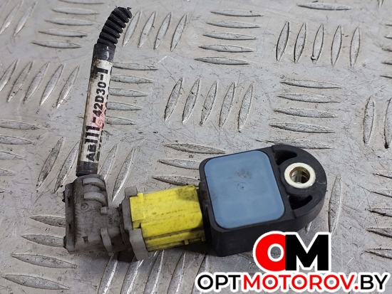 Абсорбер бампера  Toyota RAV4 3 поколение (XA30) 2007 8917342080 #2