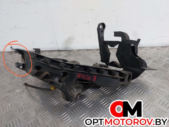 Крепление фары правой  Audi A4 B7 2008 8K0805608R, 1301073034 #1