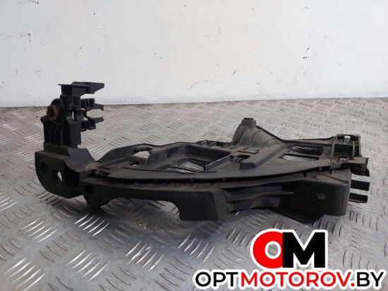 Крепление фары левой  Volkswagen Golf 6 поколение 2009 5K0807889H, 5K0807227A #1