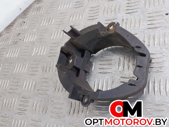 Рамка фары противотуманной левой  Toyota RAV4 3 поколение (XA30) 2007  #1
