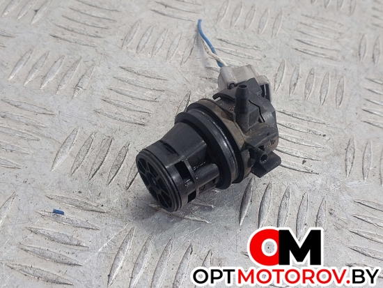 Насос (моторчик) омывателя стекла  Toyota RAV4 3 поколение (XA30) 2006 8533071010, 0602104840 #1