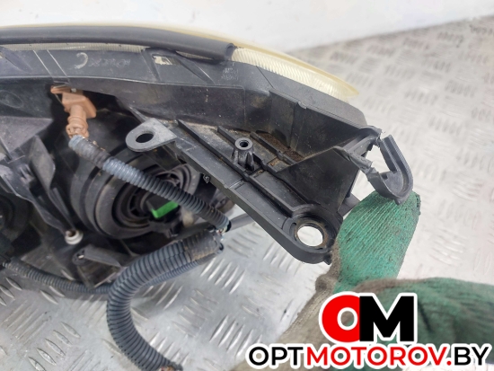 Фара правая  Toyota RAV4 3 поколение (XA30) 2006  #5