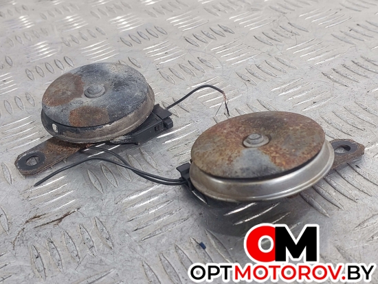 Планка под капот  Toyota RAV4 3 поколение (XA30) 2007  #1