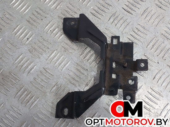 Кронштейн (крепление)  Ford Fiesta 6 поколение 2012 BV51A16860AB #4