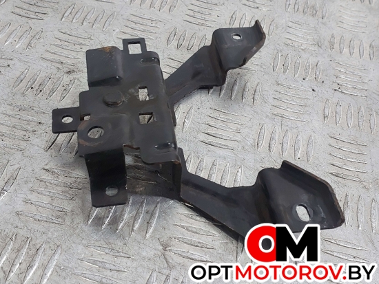 Кронштейн (крепление)  Ford Fiesta 6 поколение 2012 BV51A16860AB #2