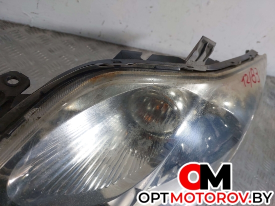 Фара правая  Toyota Auris 1 поколение 2008 8115002470 #2