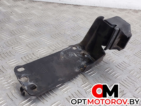 Кронштейн радиатора  BMW 3 серия E90/E91/E92/E93 2007 51647117811, 17117524956, 7117811, 7524956 #1