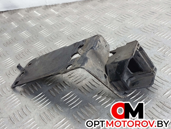 Кронштейн радиатора  BMW 3 серия E90/E91/E92/E93 2007 51647117811, 17117524956, 7117811, 7524956 #2