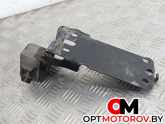 Кронштейн радиатора  BMW 3 серия E90/E91/E92/E93 2007 51647117811, 17117524956, 7117811, 7524956 #3