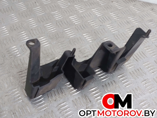 Кронштейн крепления бампера переднего  Land Rover Freelander 1 поколение 2004 DPN500090 #3