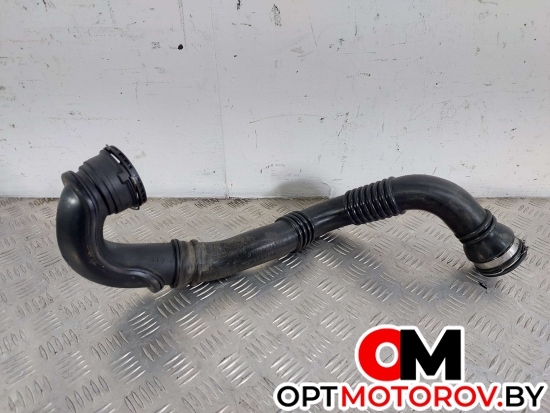Патрубок интеркулера  Opel Astra J 2011 13265281 #2