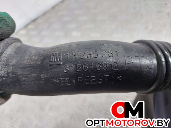 Патрубок интеркулера  Opel Astra J 2011 13265281 #4