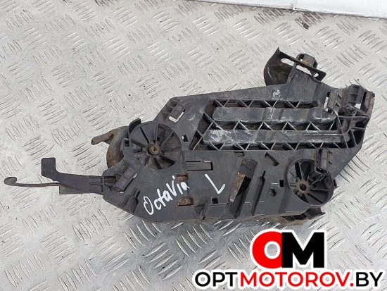 Крепление фары правой  Skoda Octavia 2 поколение (A5) [рестайлинг] 2012 1Z0805071A, 17035201 #2