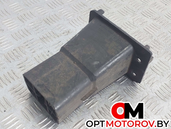 Кронштейн крепления бампера переднего  Peugeot 3008 1 поколение 2012 9682791480 #2