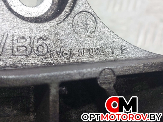 Кронштейн полуоси  Ford Focus 3 поколение 2014 CV616P093YE #3