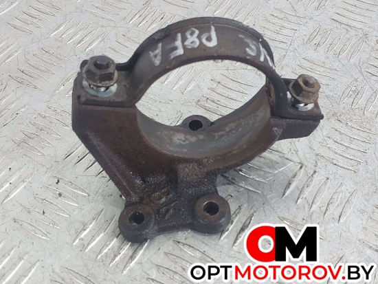 Кронштейн полуоси  Ford Transit 7 поколение 2009 1C153K305AE #1