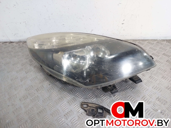 Фара правая  Renault Scenic 3 поколение 2010 89902925 #1