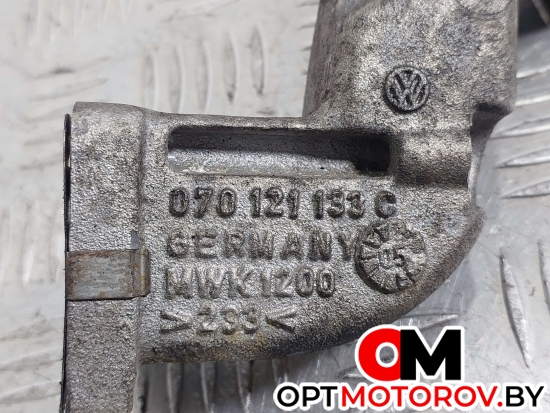 Трубка охлаждающей жидкости металлическая  Volkswagen Touareg 1 поколение 2005 070121133C #2