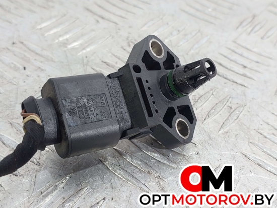 Дроссельная заслонка  Volkswagen Golf 5 поколение 2006 0281002401, 038906051C #2