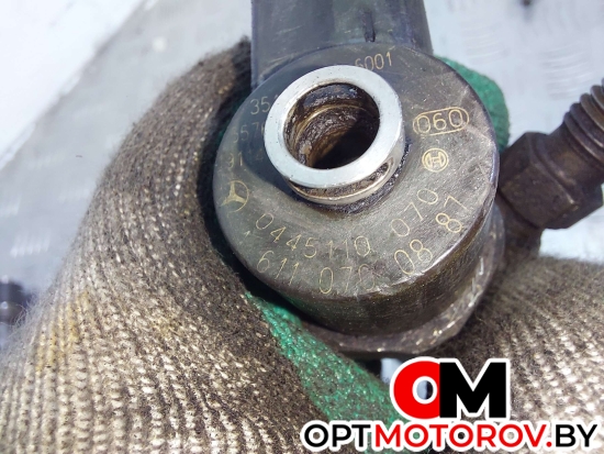 Форсунка топливная  Mercedes-Benz Vito W638 2001 0445110070, A6110700887 #2