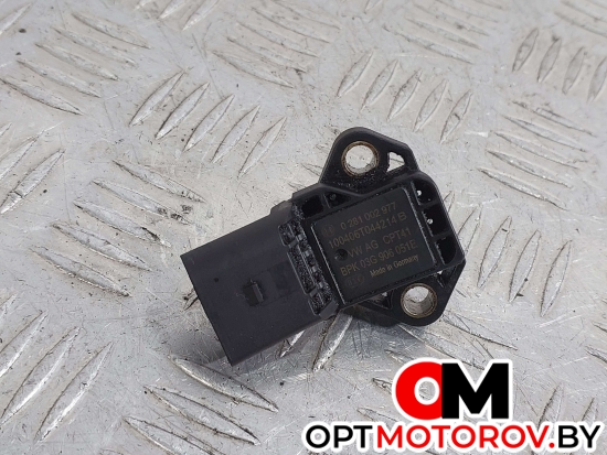 Патрубок интеркулера  Volkswagen Caddy 3 поколение [рестайлинг] 2012 0281002977, 03G906051E #1