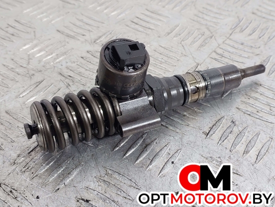 Форсунка топливная  Audi A4 B7 2007 0414720404, 03G130073G #1