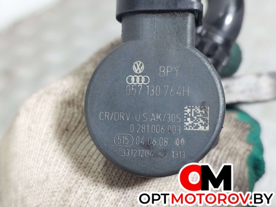 Топливная рампа  Volkswagen Passat B6 2008 057130764H, 0281006003, 03L089C, 03L906051, 55PP2602,  #3
