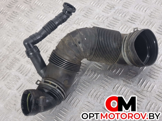 Патрубок воздушного фильтра  Volkswagen Passat B6 2008 3C0129654P, 03G103493D #4
