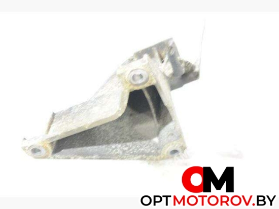 Кронштейн двигателя  Audi 100 4A/C4 1994 4A0199312 #1