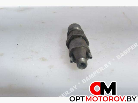 Форсунка топливная  Volkswagen Transporter T4 1996 68130202 #2