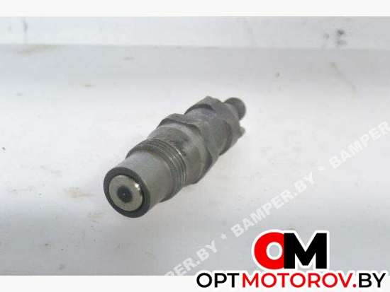 Форсунка топливная  Volkswagen Transporter T4 1996 68130202 #1