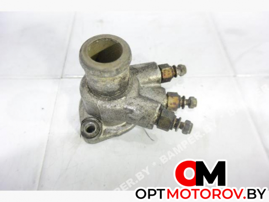 Фланец (тройник) системы охлаждения  Audi A6 4B/C5 1998 28121145 #1