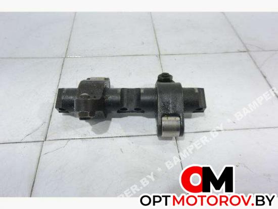 Коромысло клапана (рокер)  Audi A6 4B/C5 [рестайлинг] 2002 038443B #2