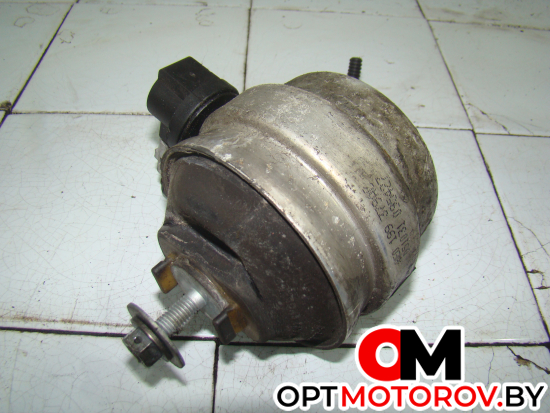 Подушка крепления двигателя  Audi A6 4F/C6 2005 8E0198379AC #1