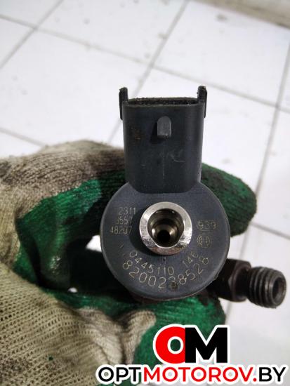 Форсунка топливная  Opel Corsa D 2008 0445110146 #2