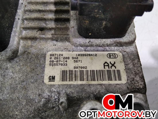 Блок управления двигателем  Opel Corsa D 2008 55557933 #2