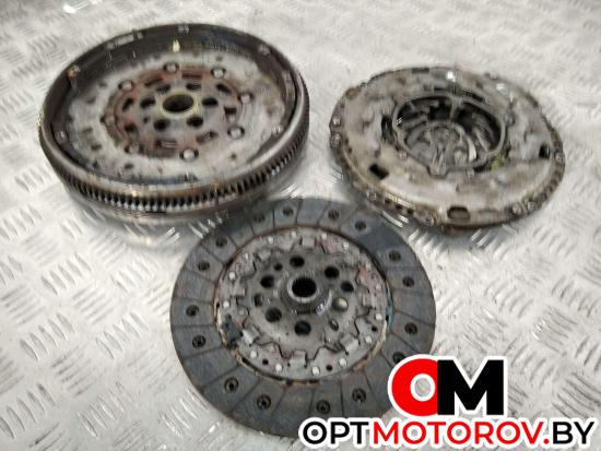 Комплект сцепления  Volkswagen Passat B6 2005 323064110, 123042610, 415025010 #2