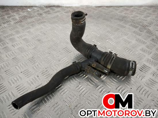 Фланец (тройник) системы охлаждения  Land Rover Range Rover 3 поколение 2005  #2