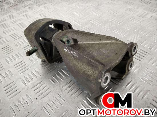 Подушка крепления КПП  Audi A6 4B/C5 1998 8D0399113AB, 8D0399151H #1