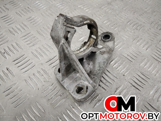 Кронштейн полуоси  Renault Clio 3 поколение 2006 8200371715 #1