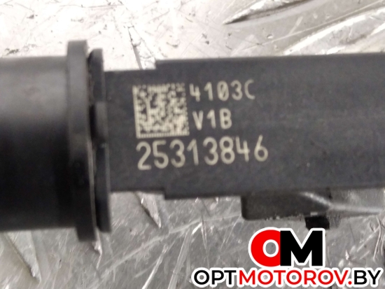 Форсунка топливная  Opel Astra G 2001 25313846 #2