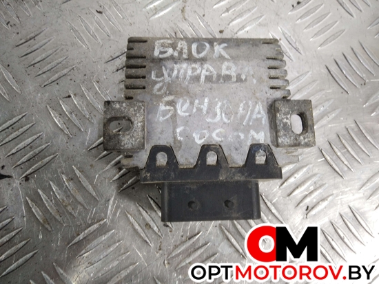 Блок управления топливным насосом  Audi A8 D3/4E [рестайлинг] 2006 4E0906093B #4