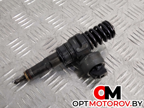Форсунка топливная  Volkswagen Golf 5 поколение 2006 038130073AL, 0414720039 #1
