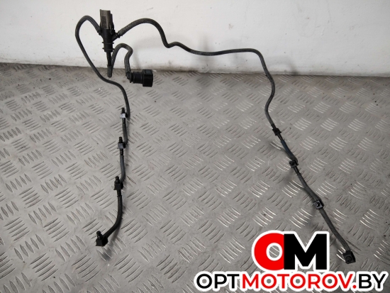 Трубка обратки форсунок  Land Rover Range Rover 3 поколение [рестайлинг] 2007 4R8Q9F951AA #1