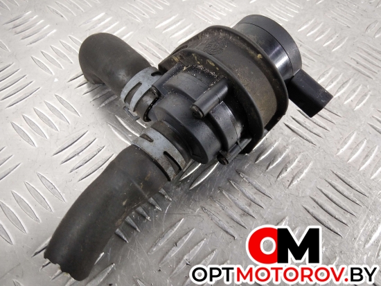 Насос антифриза дополнительный  Skoda Octavia 3 поколение (A7) 2014 1K0065561F #1