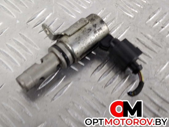 Клапан фазорегулятора  Skoda Octavia 3 поколение (A7) 2014 03C906455A #3