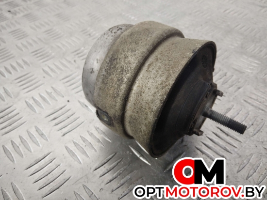 Подушка крепления двигателя  Audi A6 4B/C5 [рестайлинг] 2001 8E0199379D #5